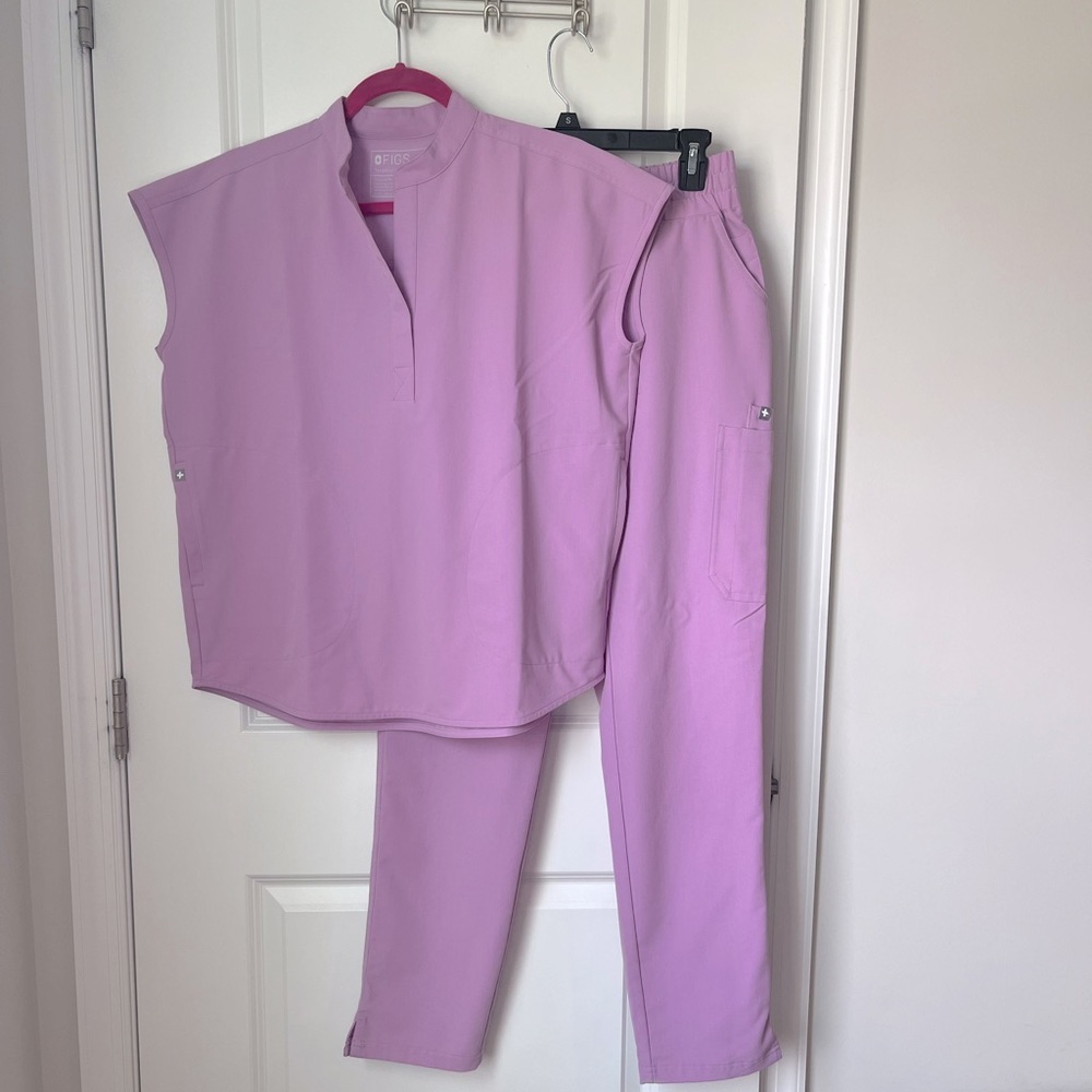 Figs Dusk XS Rafaela Top and S High-Waisted Yola Pants